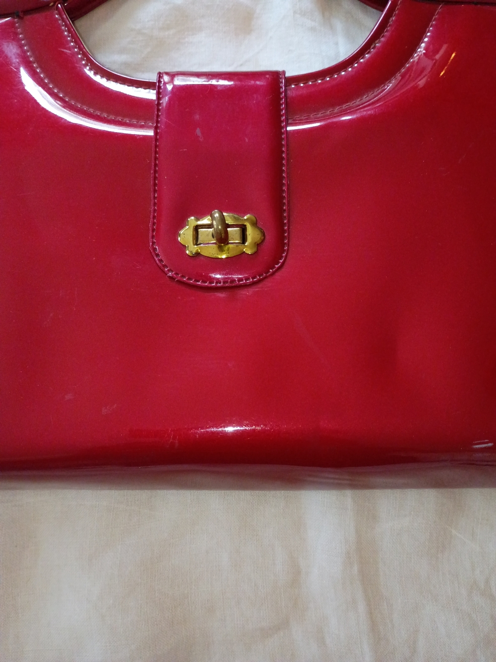 Glossy Red Patent Handle Clutch with Gold-Tone Hardware - Picture 4 of 14